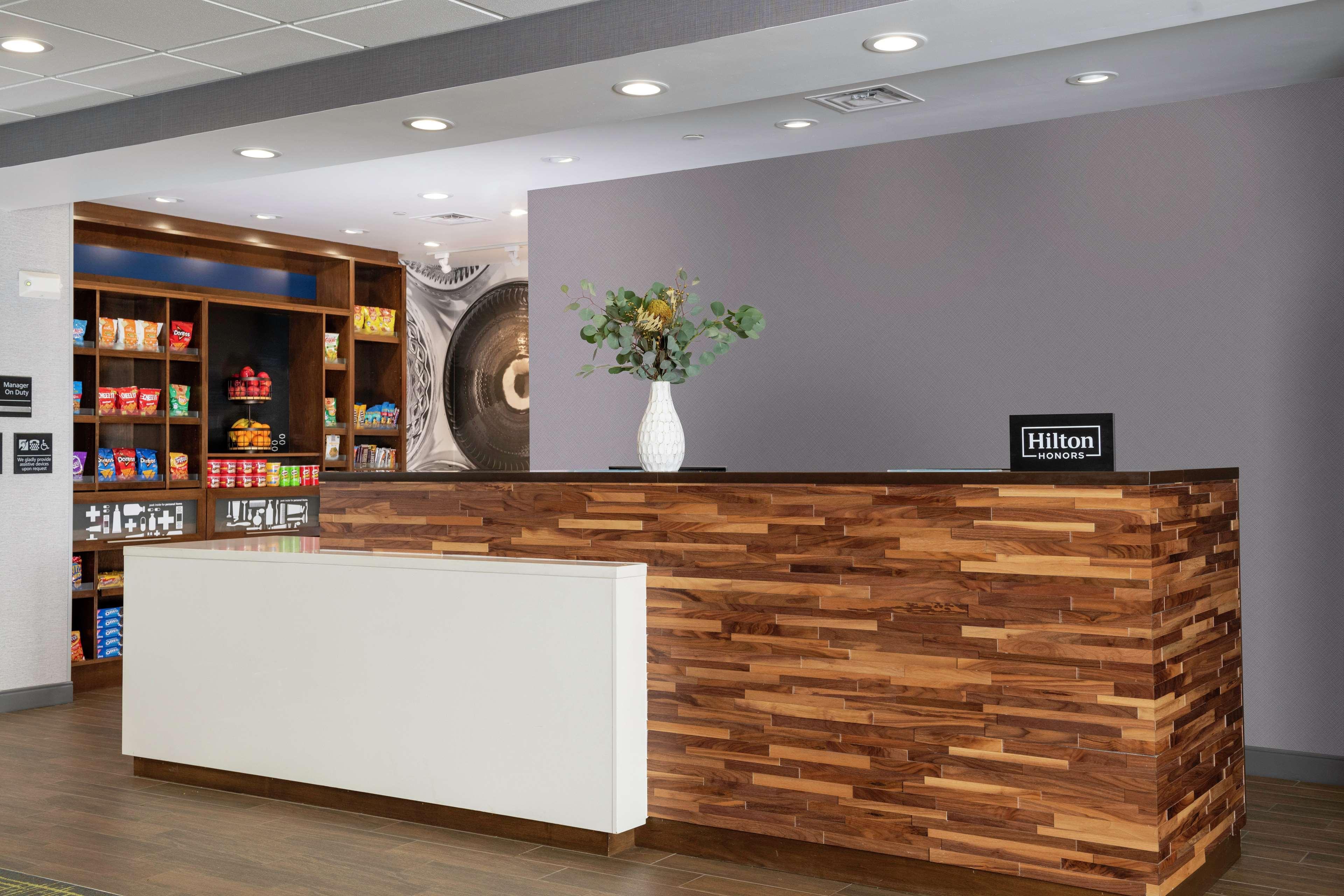 Hampton Inn&Suites Pittsburgh New Stanton PA Exterior foto