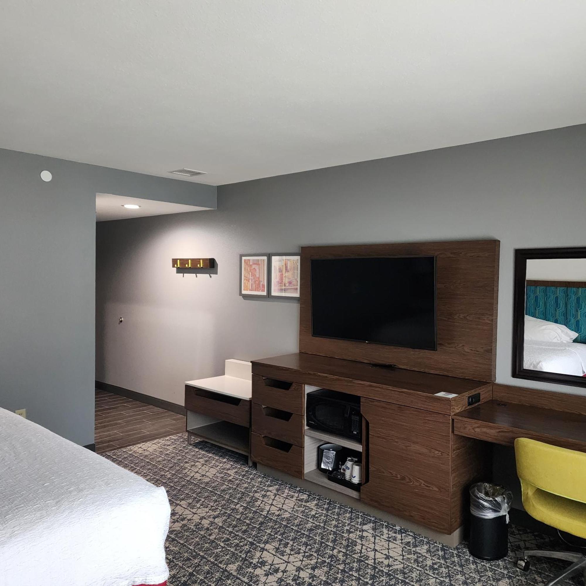 Hampton Inn&Suites Pittsburgh New Stanton PA Exterior foto